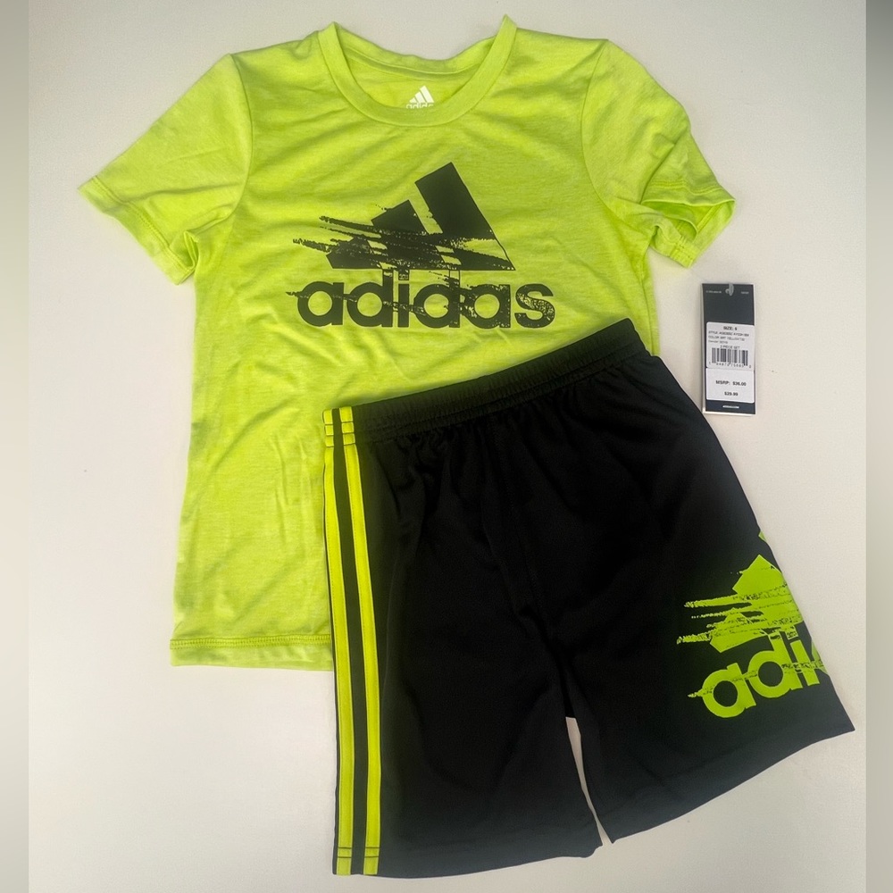 Adidas boys 2 piece set: bright yellow size 6